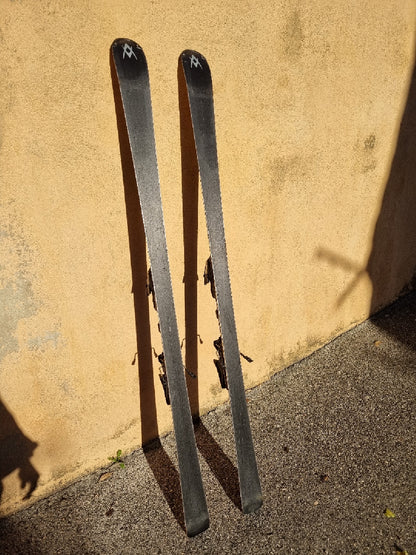 Sci Volkl Tiger 177cm r18.9 con attacchi Marker Motion LT usati