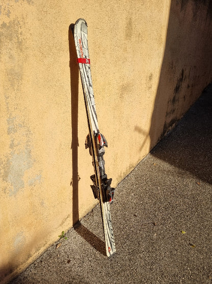 Sci Volkl Tiger 177cm r18.9 con attacchi Marker Motion LT usati