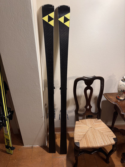 Fischer RC4 RC 175cm r 18 2025 usati