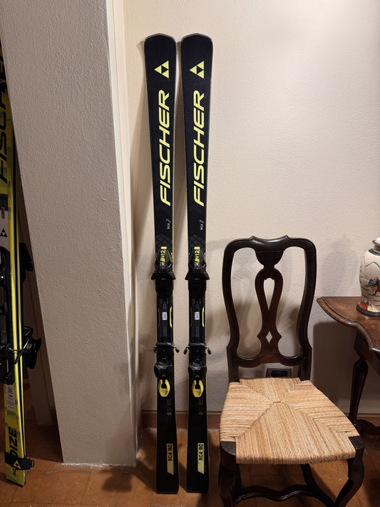 Fischer RC4 RC 175cm r 18 2025 usati