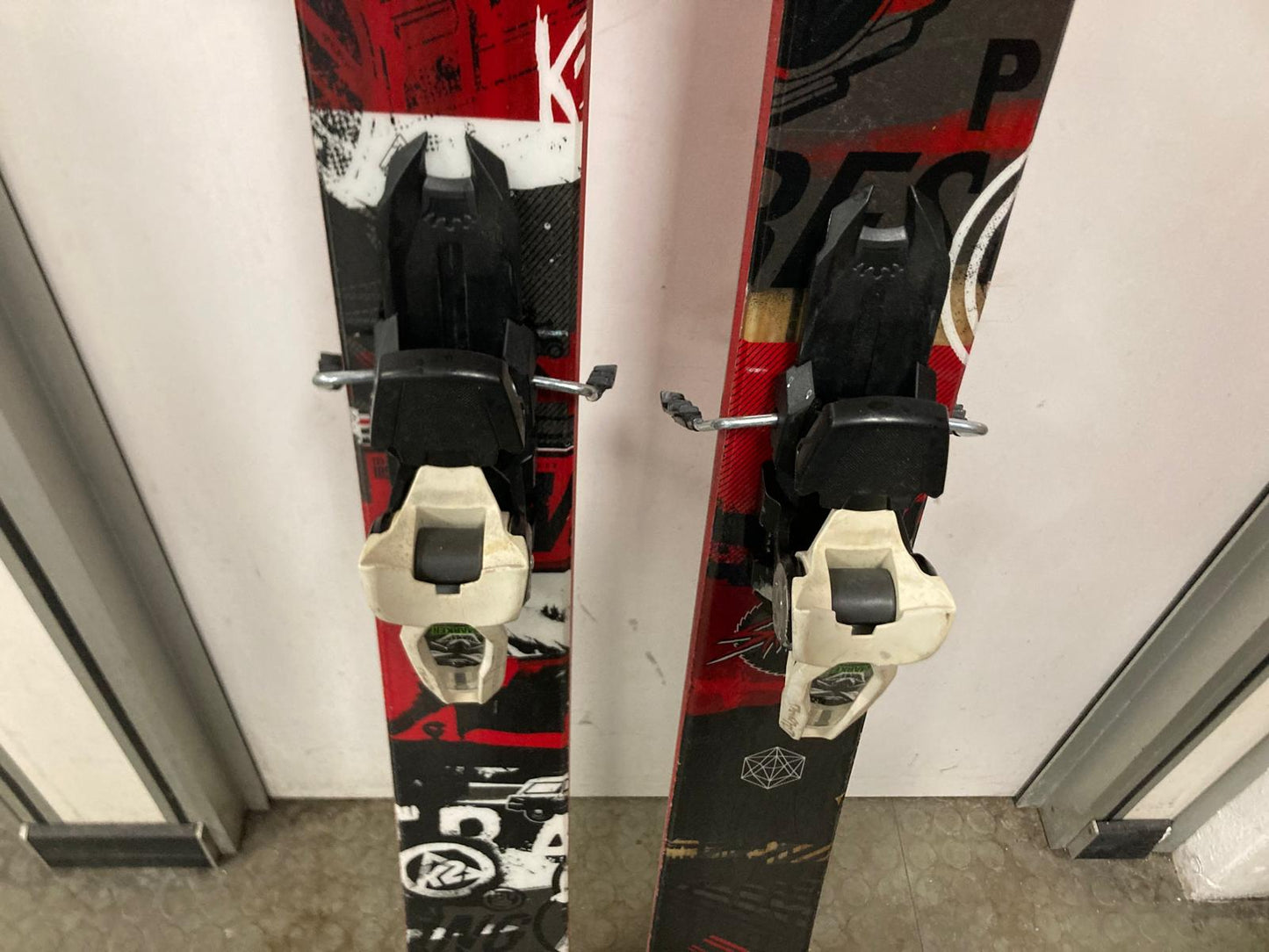 183cm K2 Shreditor 102 + Marker Jester sci freestyle / freeride usati