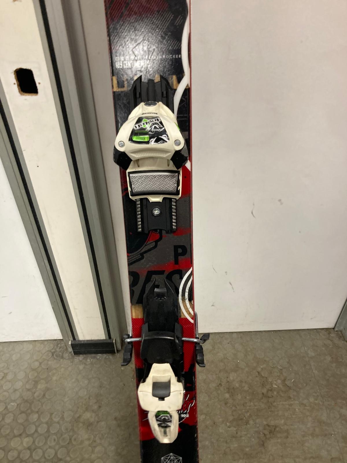 183cm K2 Shreditor 102 + Marker Jester sci freestyle / freeride usati