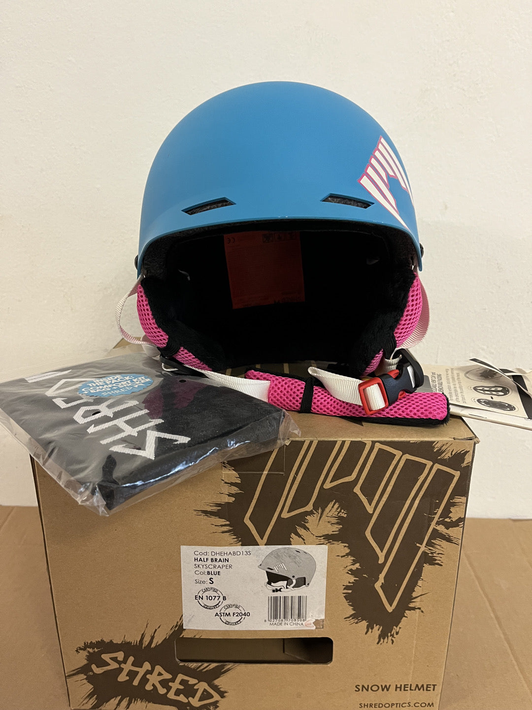 Shred Half Brain Skyscraper 52-56cm - casco sci