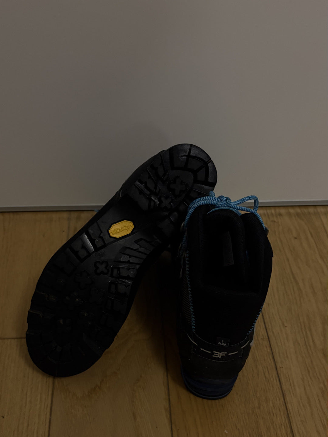 Scarponi Salewa WS Crow GTX GoreTex e Vibram tg. 38.5 usati