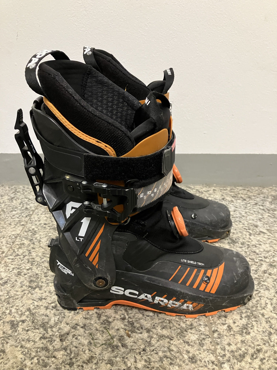 Scarponi scialpinismo Scarpa F1 LT BOA tg. 39 usti