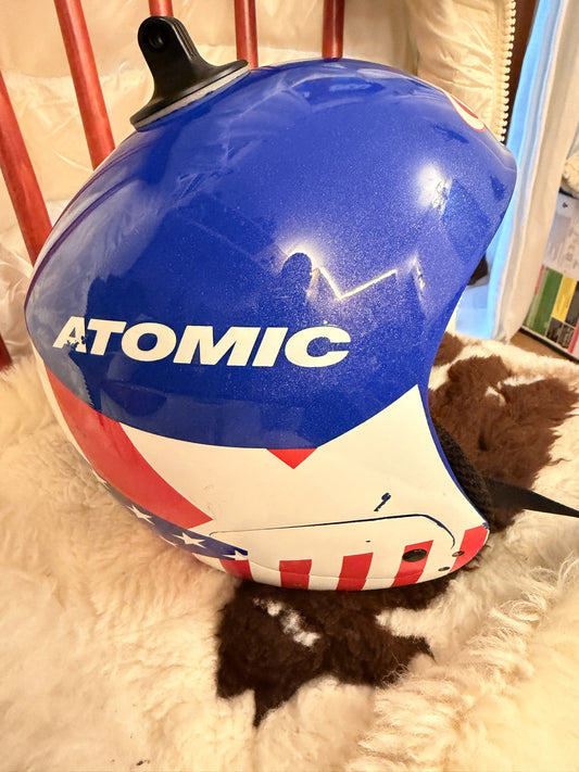 Casco sci Atomic Milaela Shiffrin usato