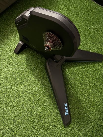 Rullo smart bici Tacx Flux 2 Smart usato