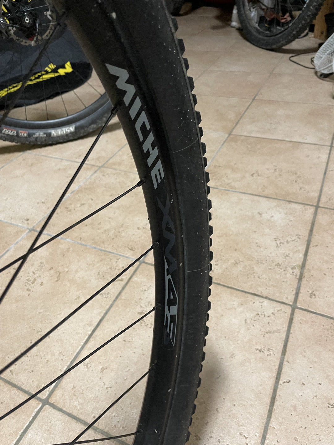 coppia cerchi bici Miche xm45 usati