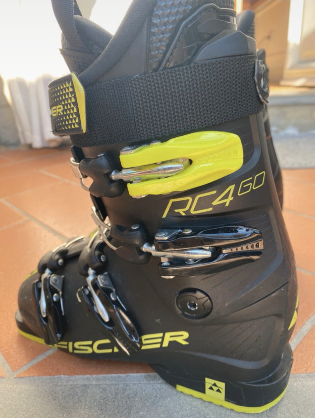 scarponi sci Fischer Junior RC4 60 misura 22.5 cm usati