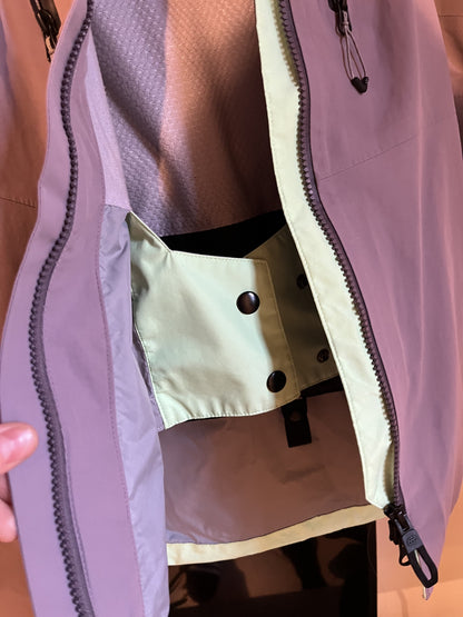 Giacca snowboard 686 Goretex tg L donna usata
