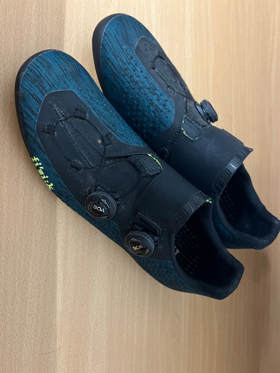 Scarpe ciclismo Fizik R1 knit full carbon BOA tg. 43 usate