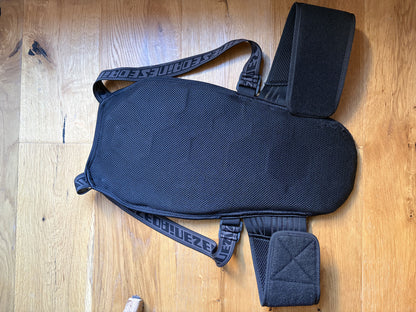 paraschiena Dainese tg M bambini/ragazzi usato poco