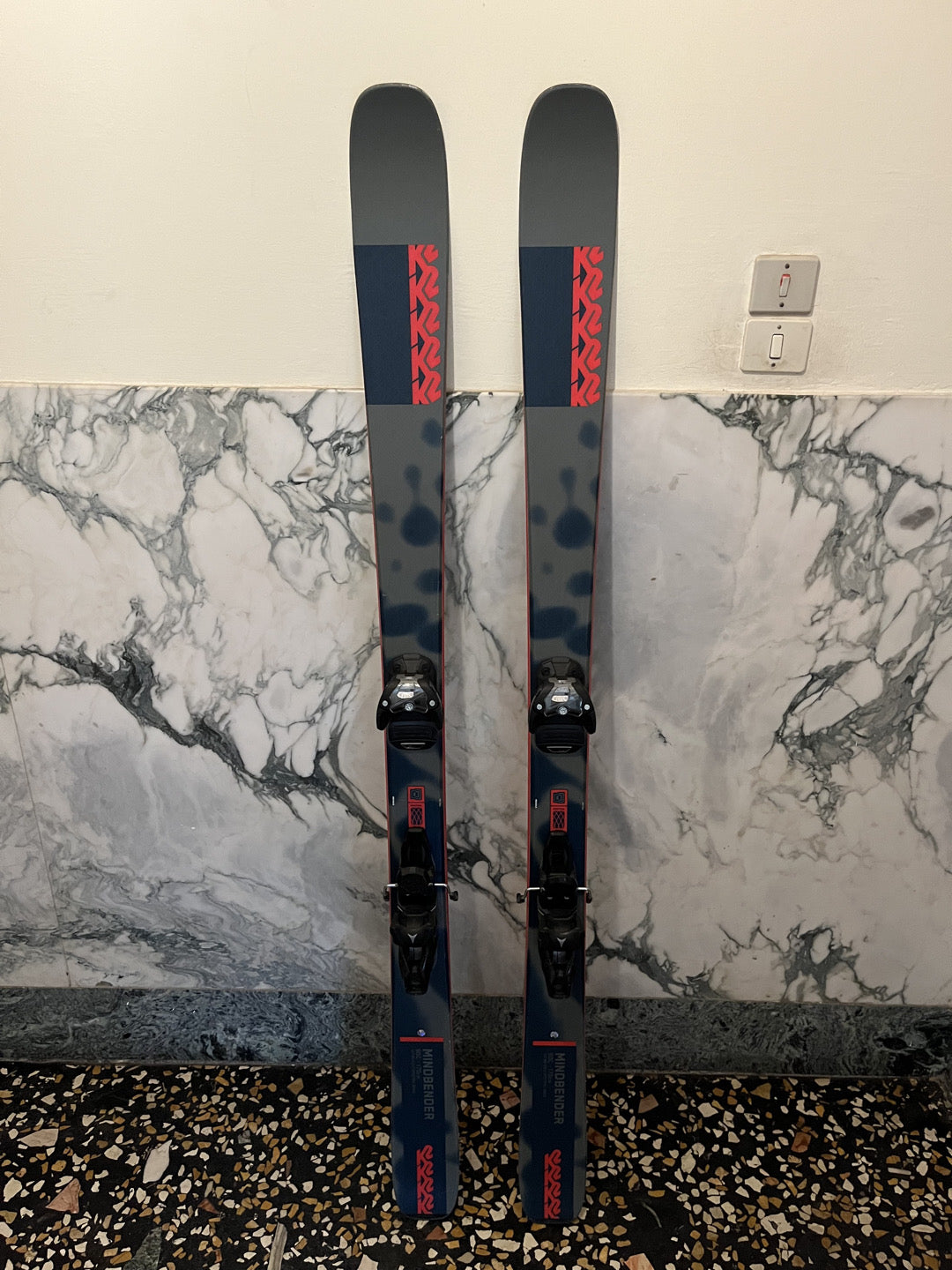 SCI K2 MINDBENDER 90 C 170cm ALL MOUNTAIN + ATTACCHI ATOMIC usati 3 volte