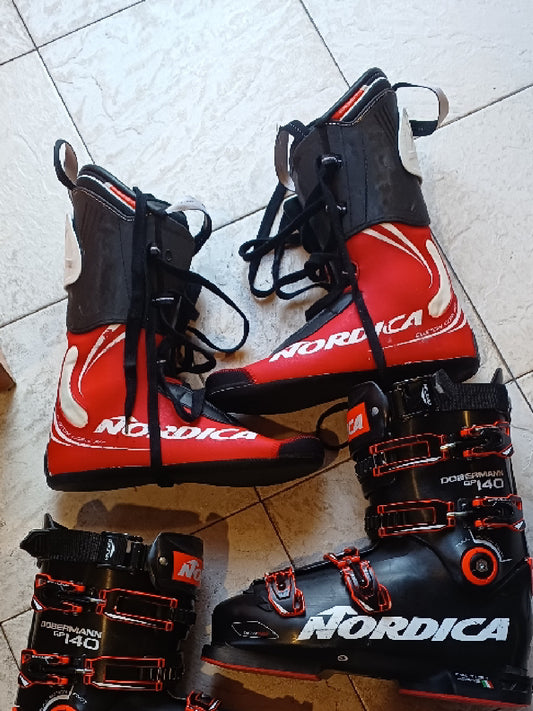 scarponi sci usati Nordica Dobermann 140 tg 42/43 con scarpetta stringata