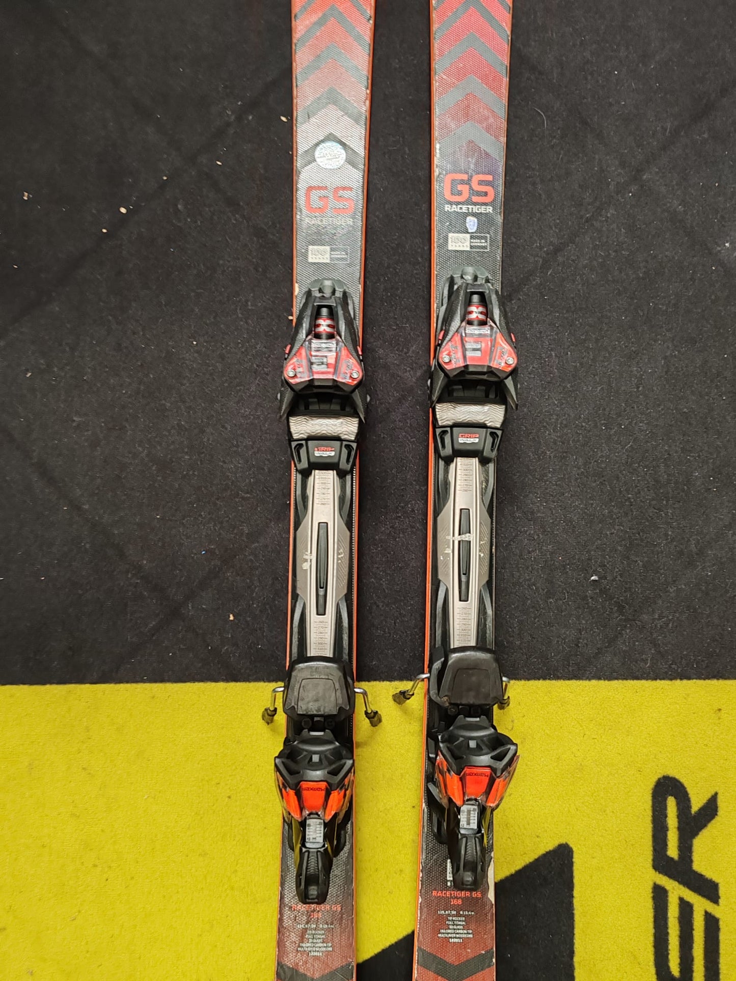 168cm Volkl Racetiger GS 15 2023 usato