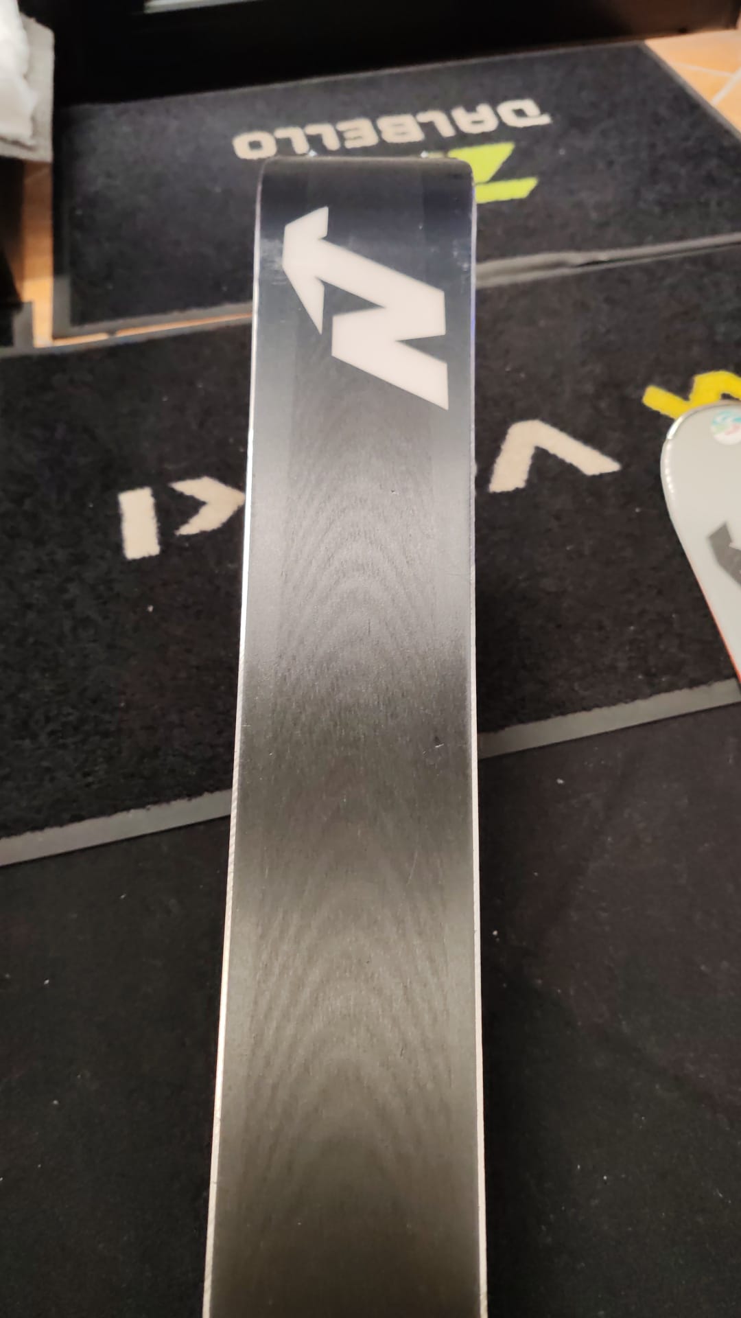 180cm Nordica Multigara DC 2025 usato