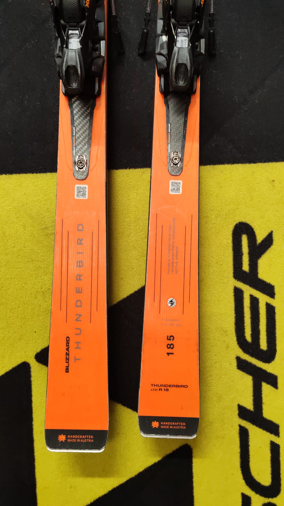 185cm Sci Blizzard Thunderbird R18 2025 usato