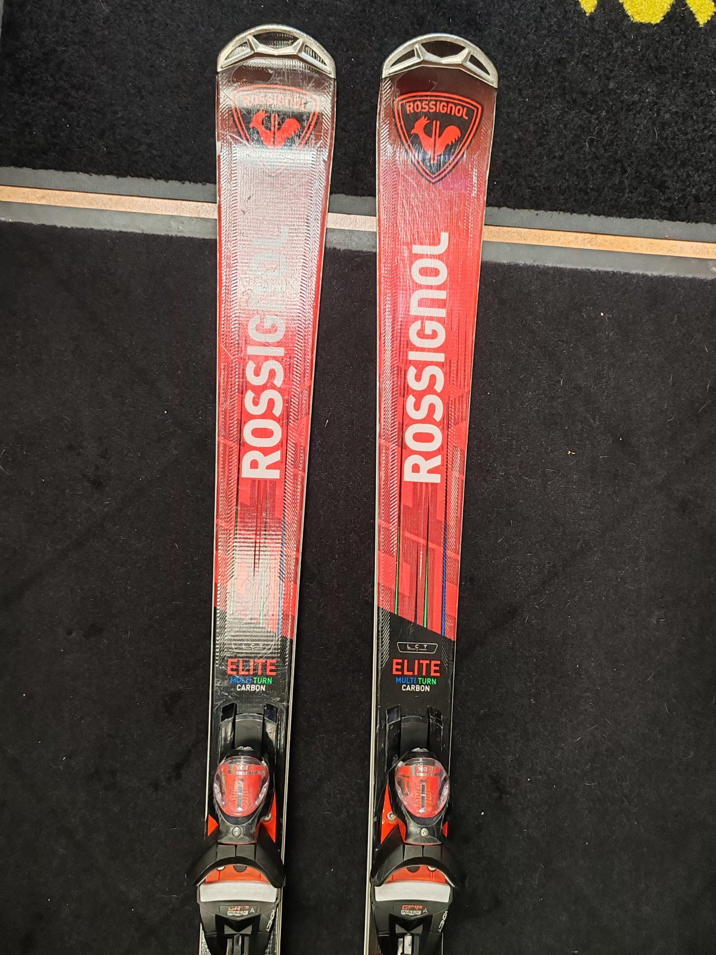 167cm Sci Rossignol Elite MT Carbon r14 2025 usato