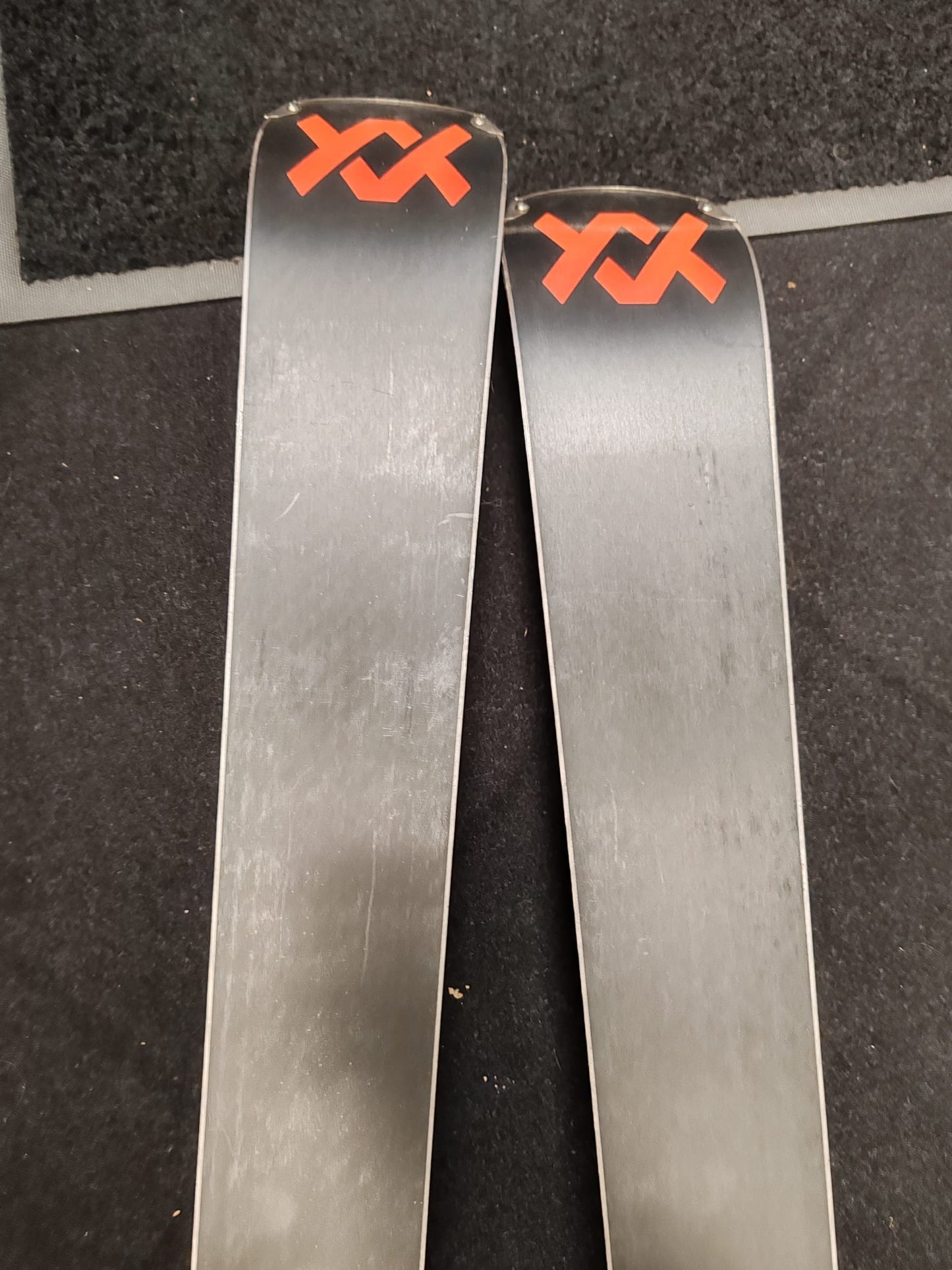 173cm Volkl Racetiger GS r16.4 2025 usato