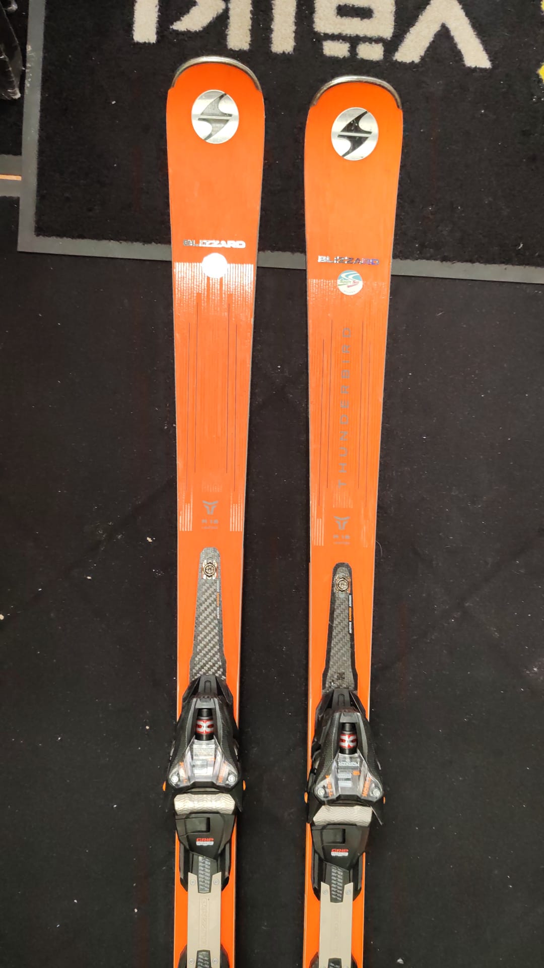 170cm Blizzard Thunderbird R18 LTD XCELL 12 usato