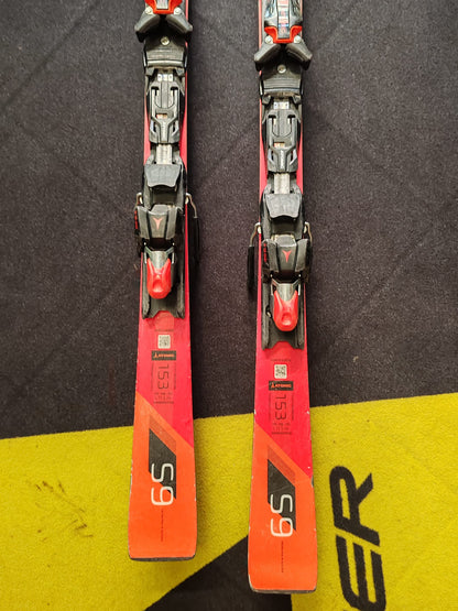153cm Atomic Redster S9 2019 sci usato
