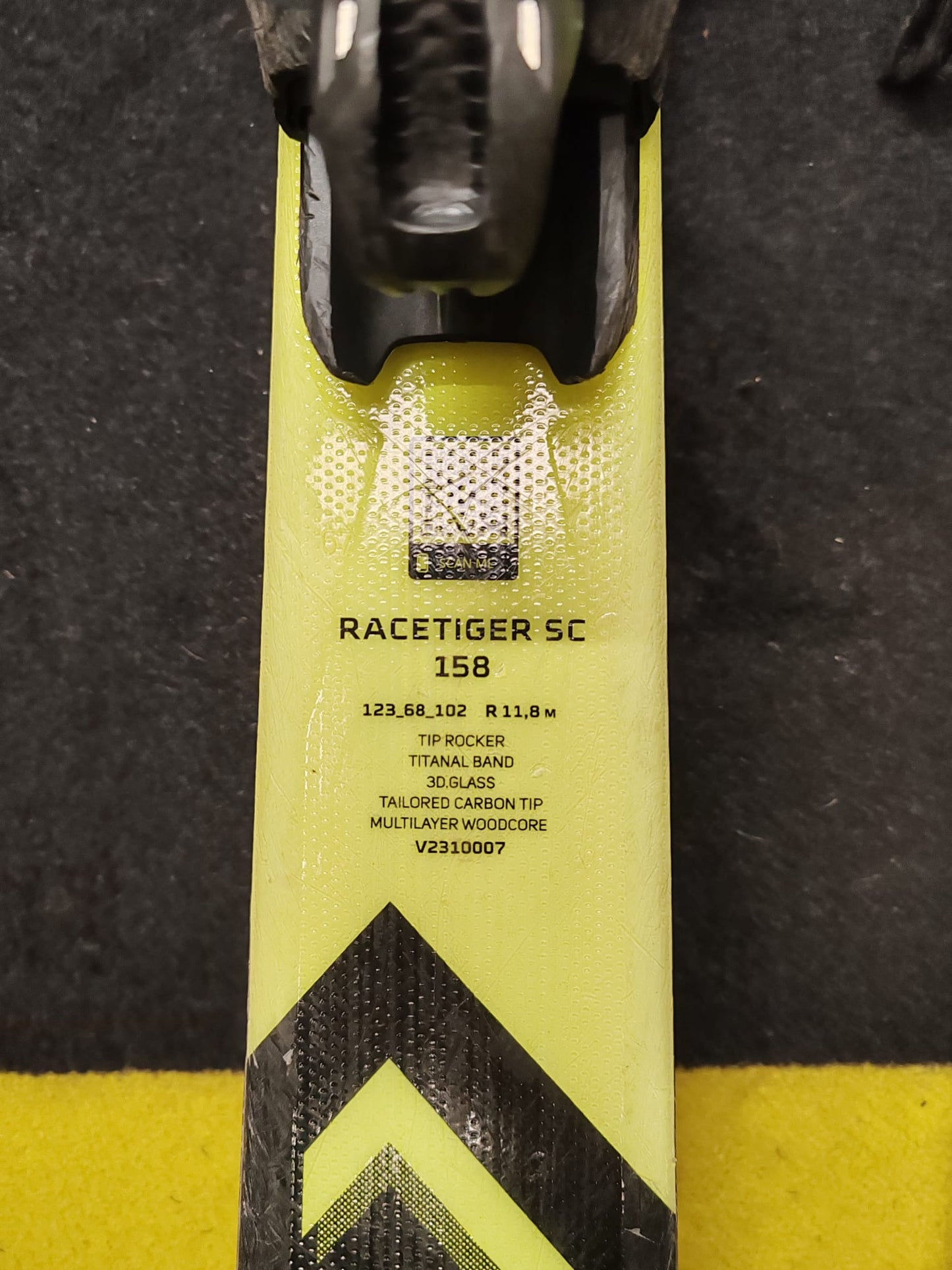 158cm Sci Volkl Racetiger SC 2024 usato