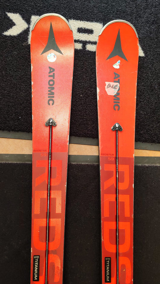 165cm Atomic Redster S9 2021 sci usato