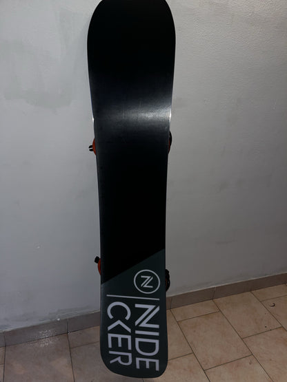 Tavola Snowboard Play Nidecker 2024 usata