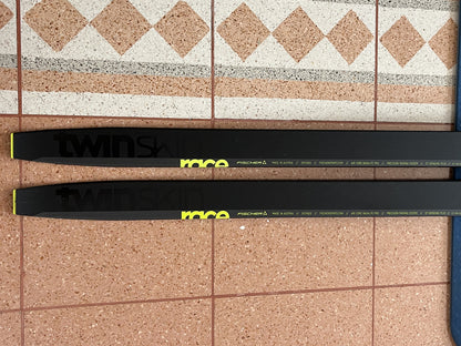 Sci fondo Fischer twin skin 207 con attacchi nuovi