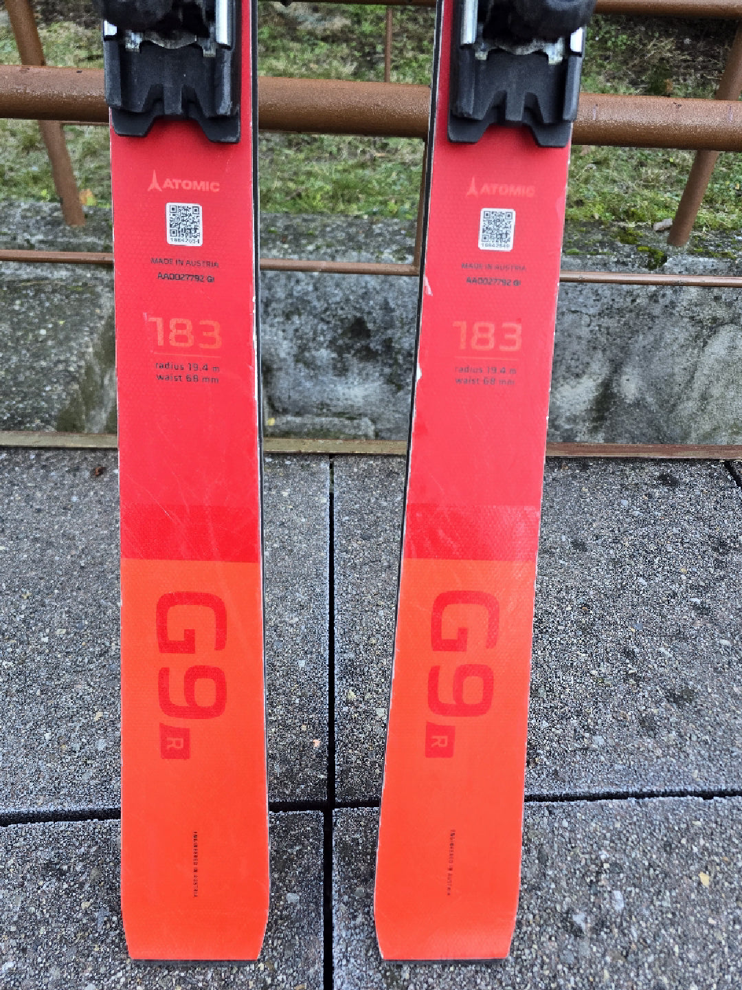 Sci gara Atomic Redster G9R 183cm r19 usati