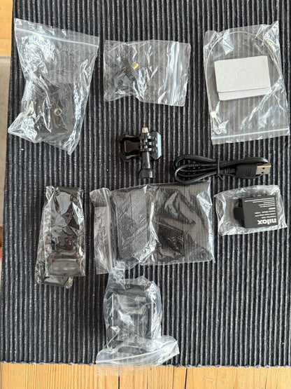 Action cam Nilox + kit supporti usata