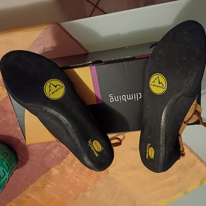 scarpette arrampicata La Sportiva Mythos tg. 38 usate
