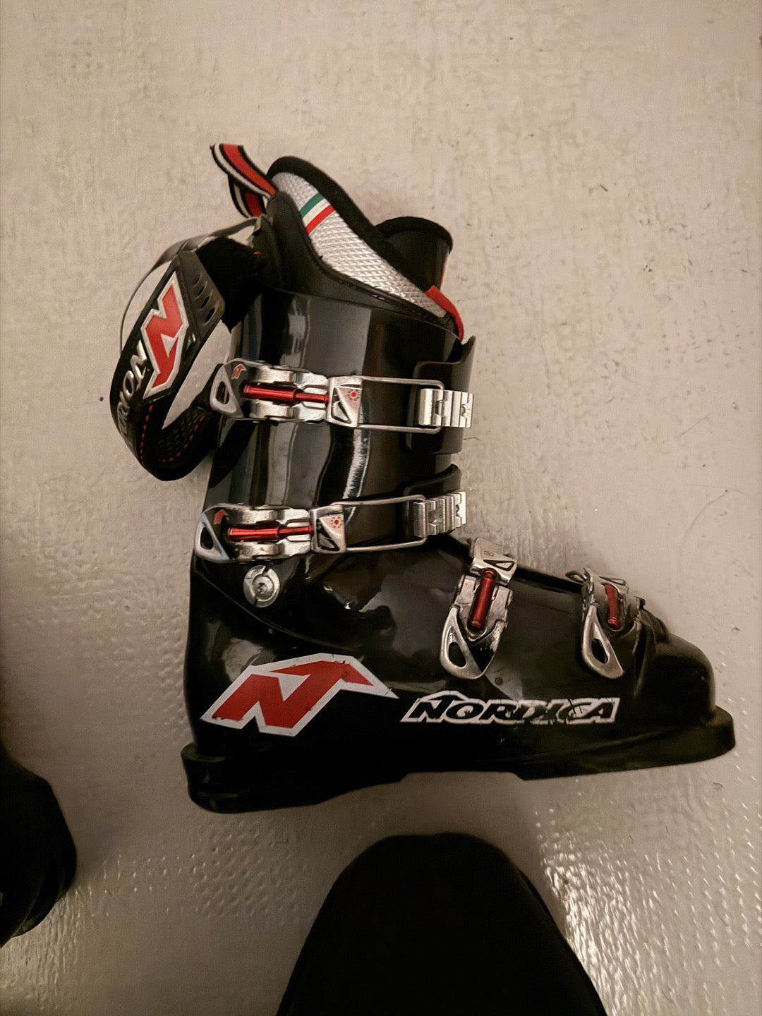 Scarponi Nordica Doberman 130 tg. 26/26.5 usati