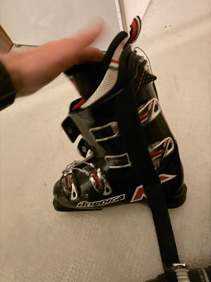 Scarponi Nordica Doberman 130 tg. 26/26.5 usati