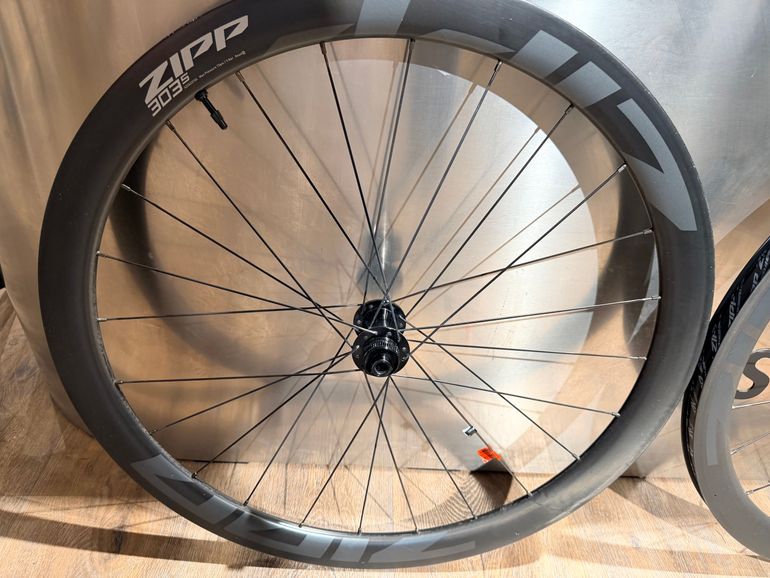 Zipp 303 S Tubeless Disc Brake Wheelset 2026 NUOVA
