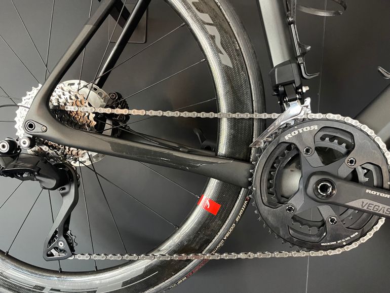 Bianchi Infinito 105 Di2 2023 tg 59 USATA