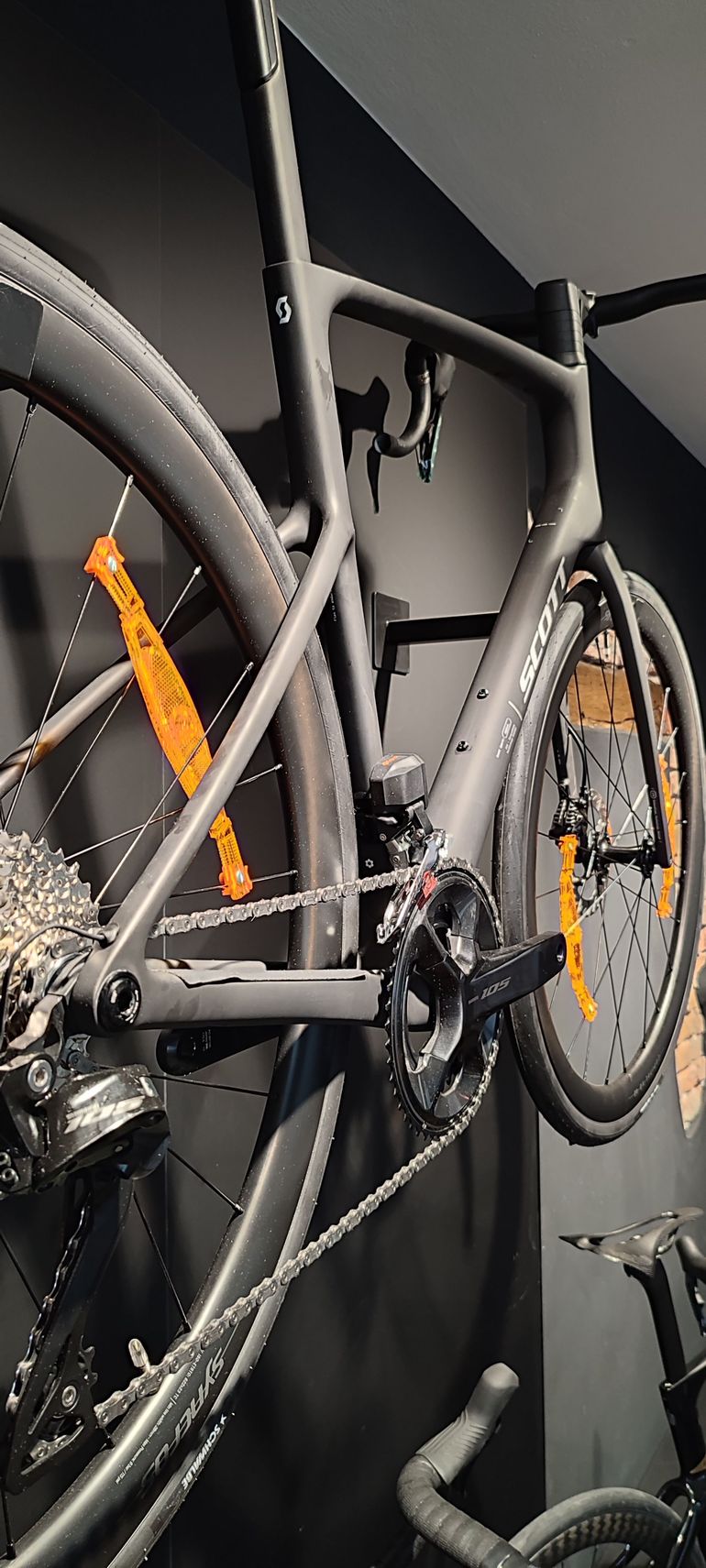 Scott NUOVA ADDICT 30 2026 SHIMANO 105 DI2 tg L NUOVA