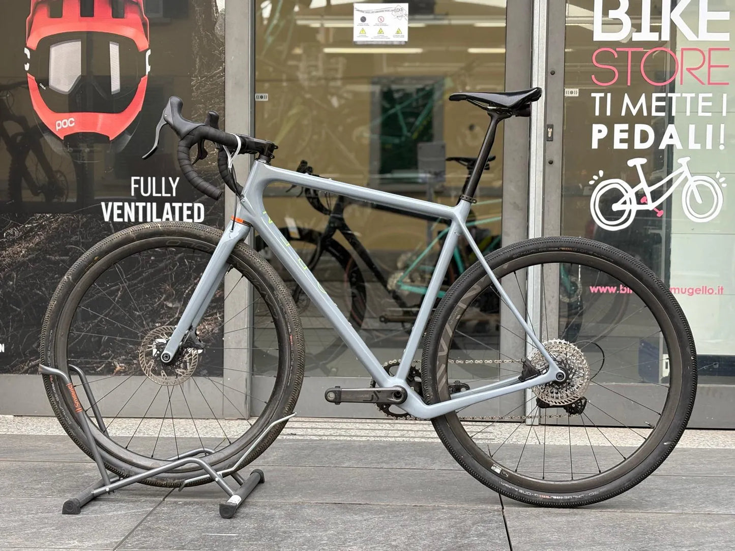 Gravel Open WI. DE. Campagnolo Ekar tg M usata