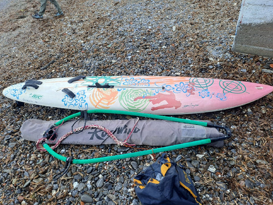 set tavola + boma + vele windsurf usato