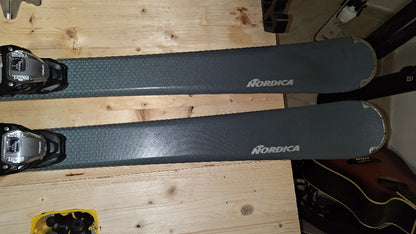 Sci donna Nordica Belle 73 156cm r13 usati