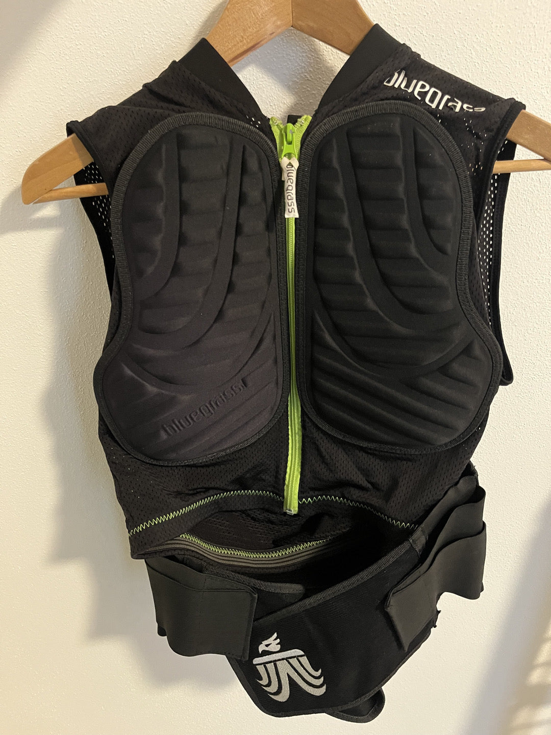 Paraschiena  con zip tg. S Usati