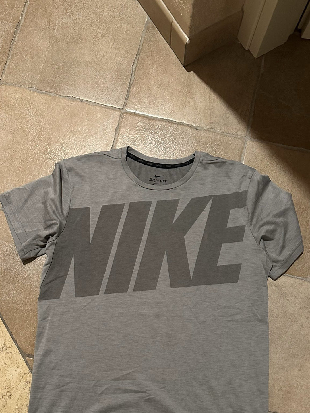 Nike training t- shirt tg. M uomo usata