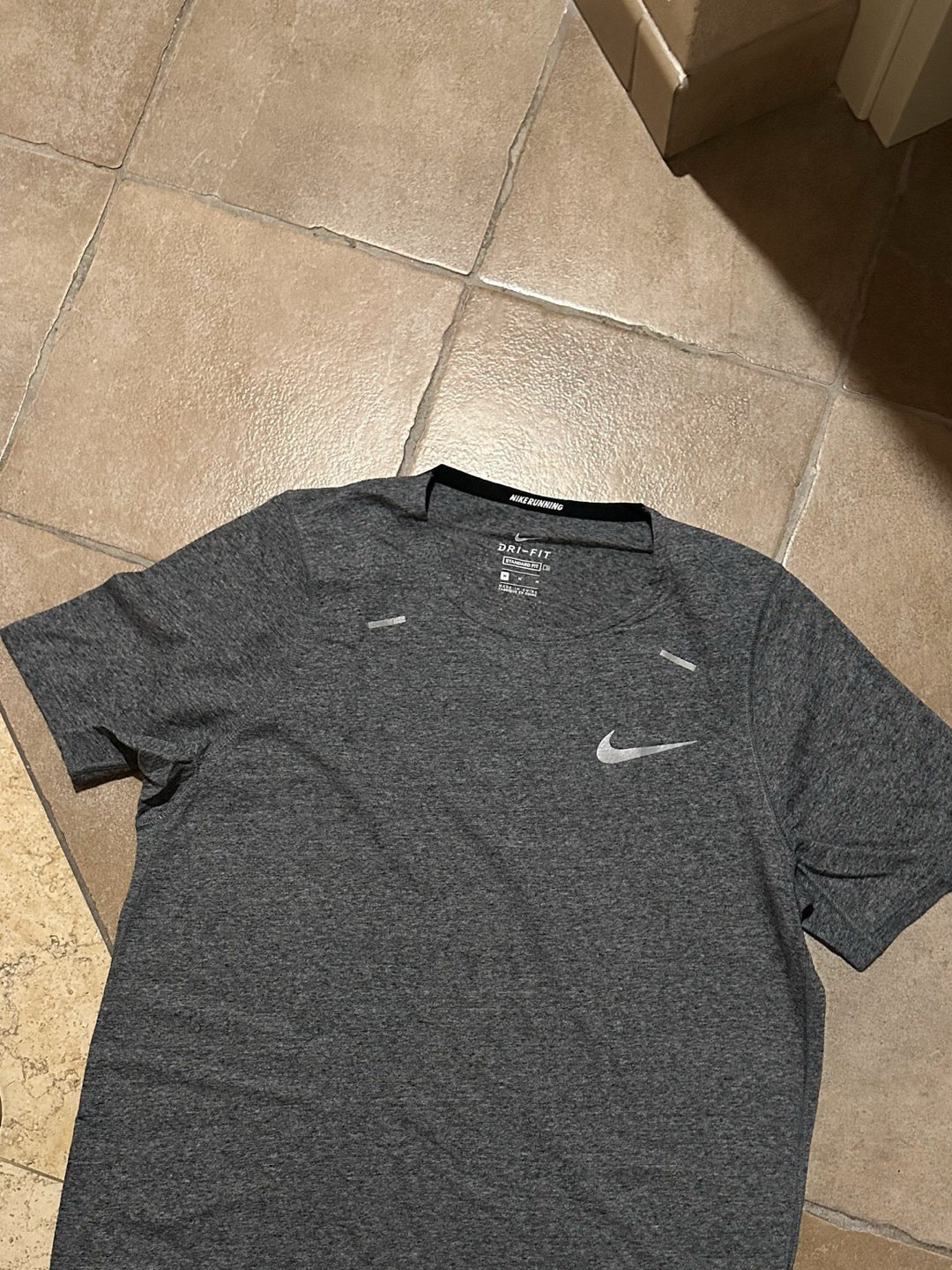 Nike running t-shirt tg. M nuova