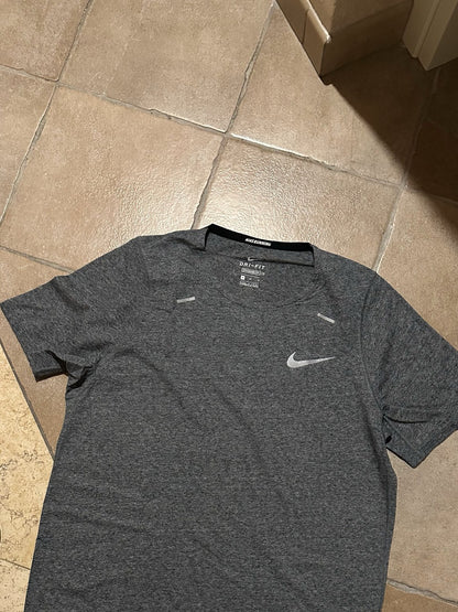 Nike running t-shirt tg. M nuova