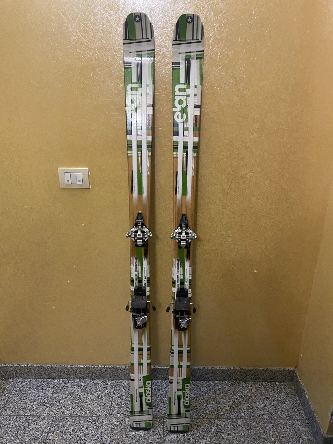 Sci alpinismo Elan Alaska 163cm + attacchi Dynafit usati