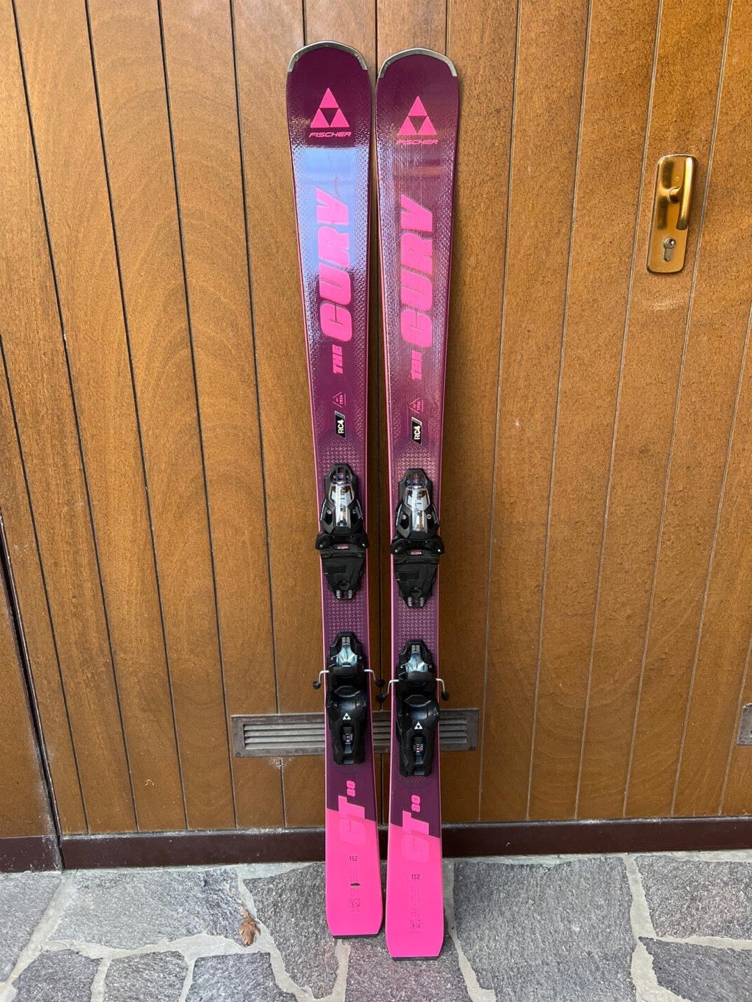 sci Fischer The Curv GT 80 152cm r13 usati