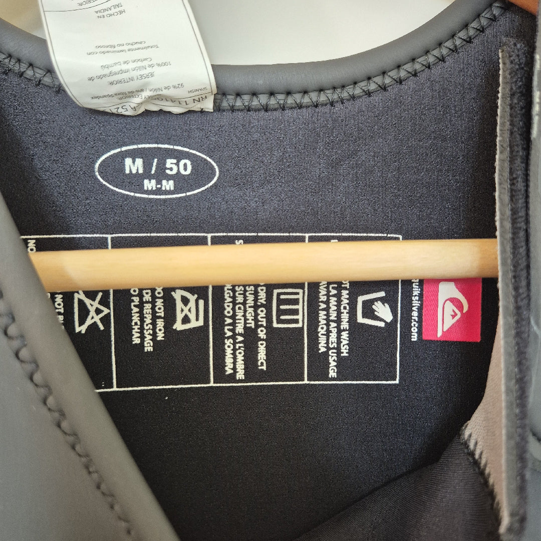 muta 3 mm Quiksilver taglia M nuova