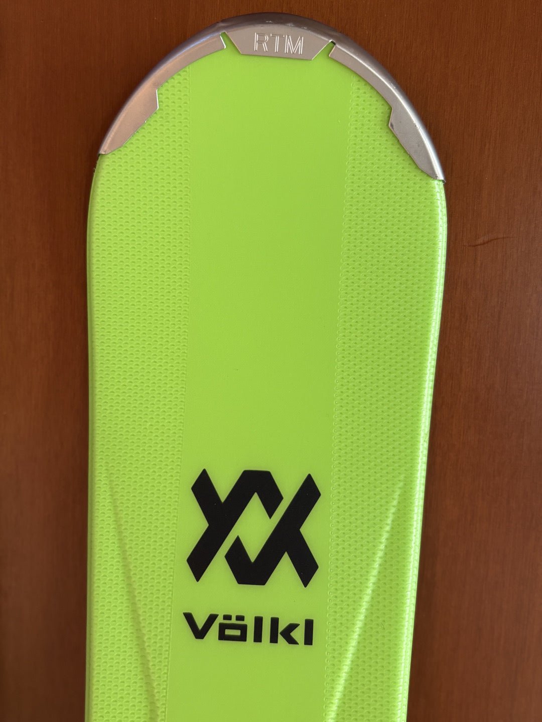 147cm SCI NUOVI VÖLKL RTM 76 mai usati