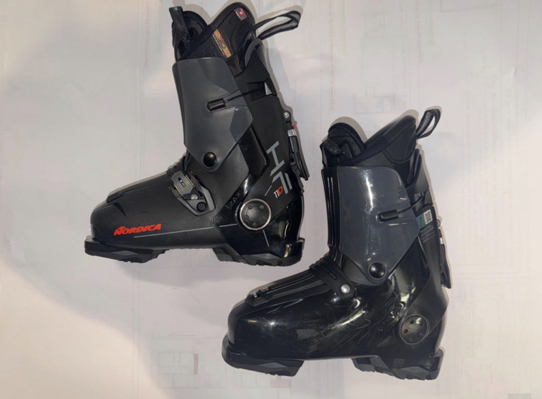 Scarponi sci Nordica HF 110 (GW) tg 25/25.5 usati