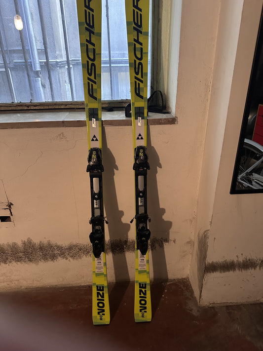 SCI RC4 NOIZE 173cm + Attacchi RC4 Z13 GW Freeflex usati 2 volte